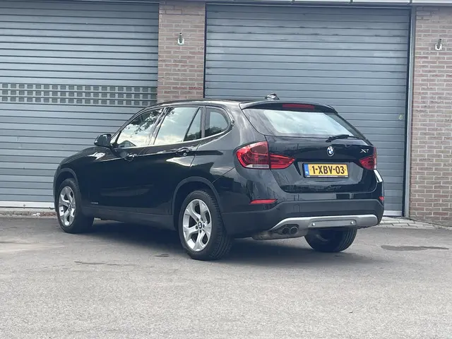 BMW X1 sDrive20i Limited Series 2014 Benzine 7