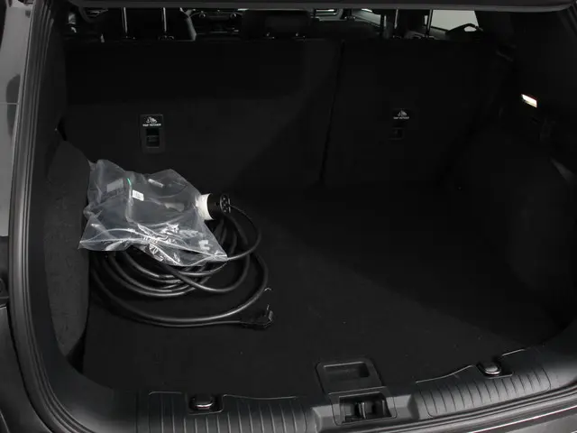 Ford Kuga 2.5 PHEV 225pk ST-Line X 2023 Hybride Benzine 38