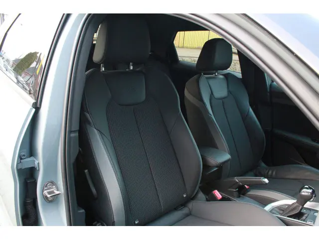 Audi A1 CITYCARVER 30 TFSI epic 2020 Benzine 21