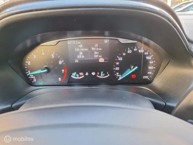 Ford Puma 1.0 ECOBOOST HYBRID TITANIUM 2020 Benzine 18