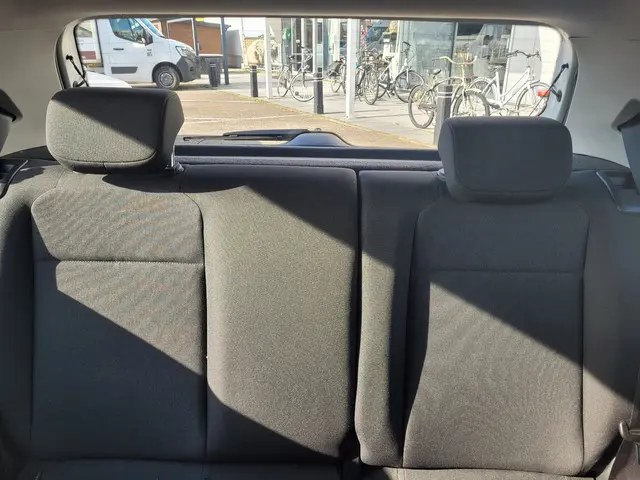 Volkswagen up! 1.0 BMT move up! 2016 Benzine 26