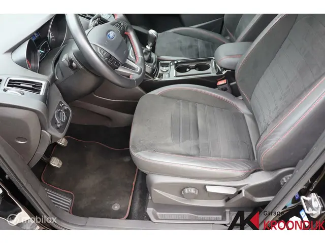 Ford Kuga 1.5 EcoBoost ST Line 2018 Benzine 18