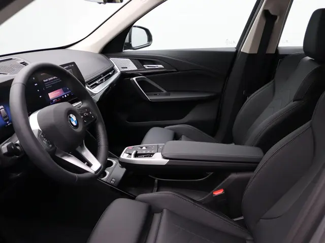 BMW X1 xDrive23i 2024 Benzine 9