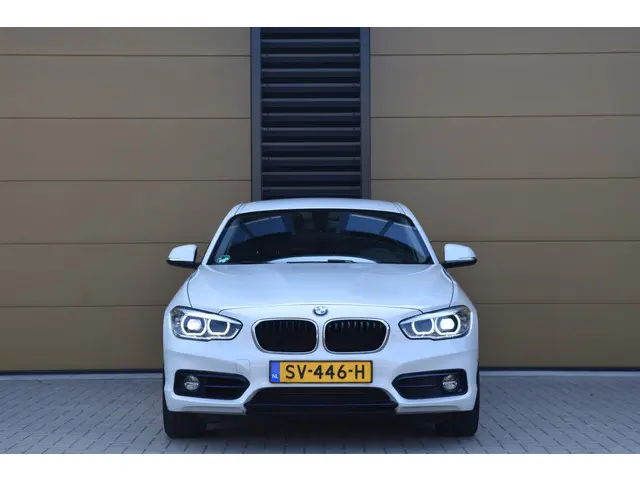 BMW 1 Serie 118i Executive 2018 Benzine 5