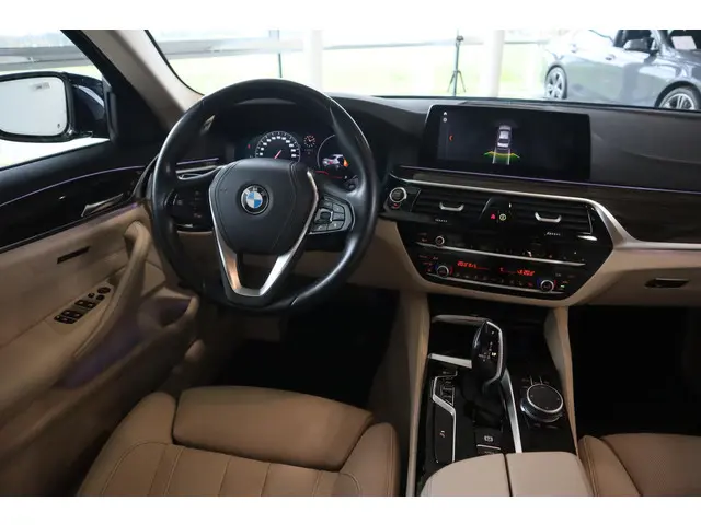 BMW 5 Serie Sedan 2019 Benzine 10