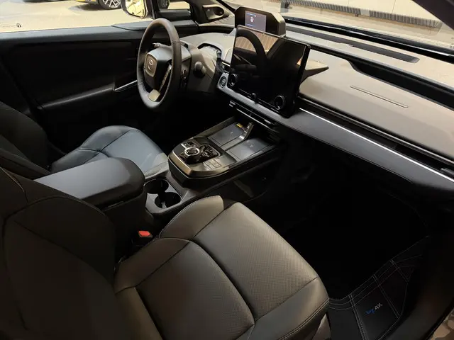 Toyota bZ4X Executive 73 kWh automaat 2025 Elektrisch 14
