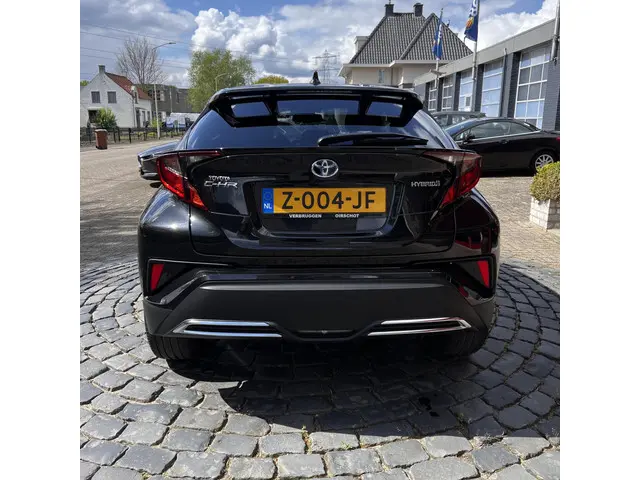 Toyota C-HR 2.0 Hybrid Team D 2022 Hybride Benzine 25