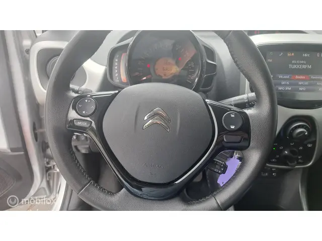 Citroën C1 1.0 e-VTi Airscape Shine cabrio 2017 Benzine 21