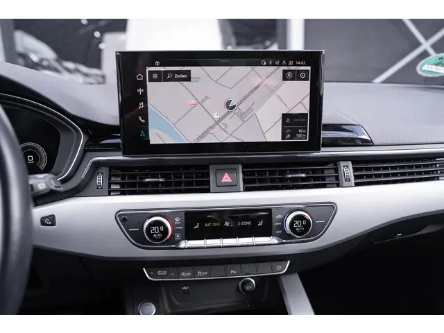 Audi A4 Avant 35 TFSI Business Edition 2021 Benzine 42