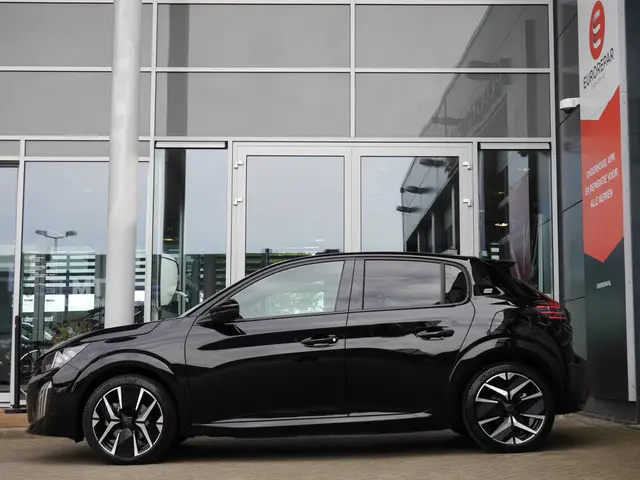 Peugeot e-208 2