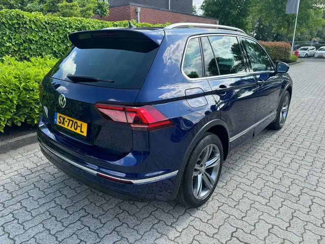 Volkswagen Tiguan 1.4 TSI 4Motion R line 2018 Benzine 3
