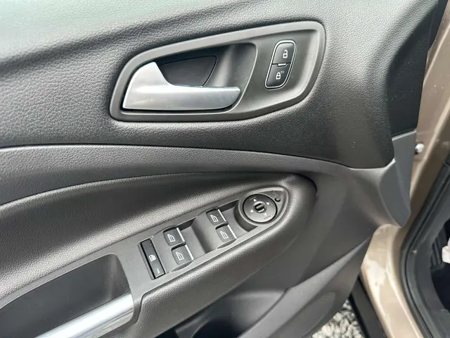 Ford Kuga 1.5 TDCi FWD Business Class 2018 Diesel 11