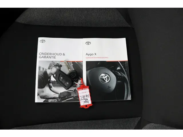 Toyota Aygo X 1.0 VVT-i MT Play 2024 Benzine 11