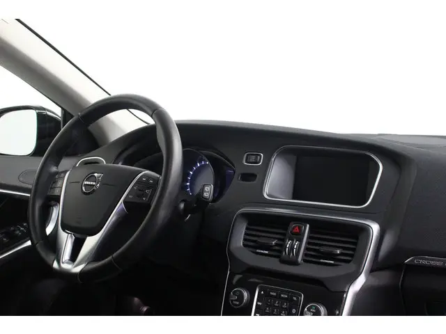 Volvo V40 Cross Country T3 Polar+ Luxury 2019 Benzine 13