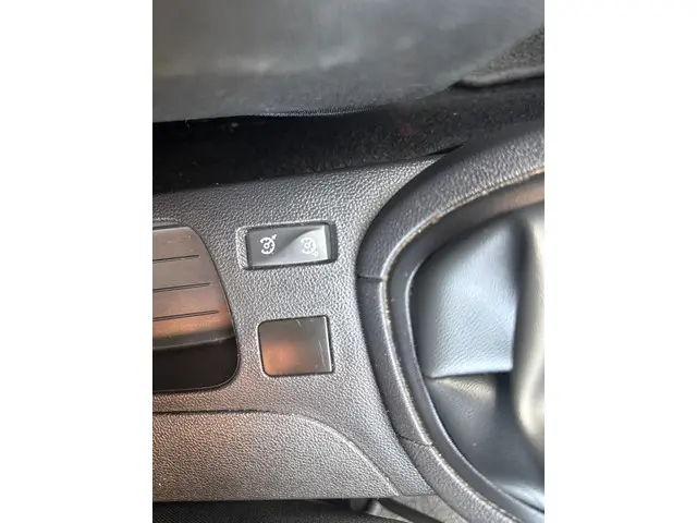 Renault Clio 1.2 16V 2018 Benzine 24