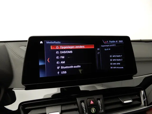 BMW X2 xDrive20i High Executive 2024 Benzine 17