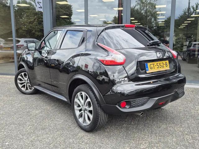 Nissan Juke 1.6 Connect Edition 2015 Benzine 6
