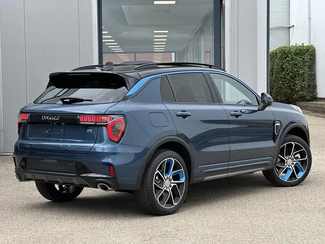Lynk & Co 01 1.5 2022 Hybride Benzine 2