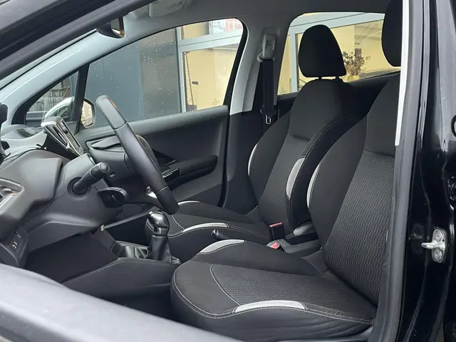Peugeot 208 1.2 PureTech Style 2015 Benzine 8