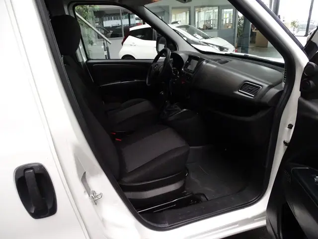 Opel Combo 1.3 CDTi L1H1 Edition 2018 Diesel 22