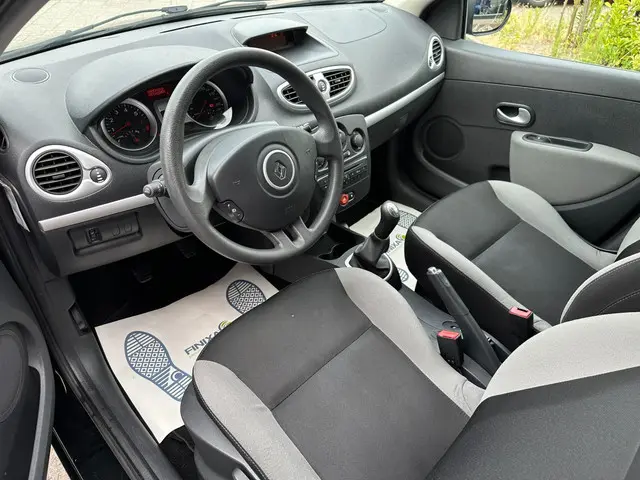 Renault Clio 1.2 Authentique 2012 Benzine 5