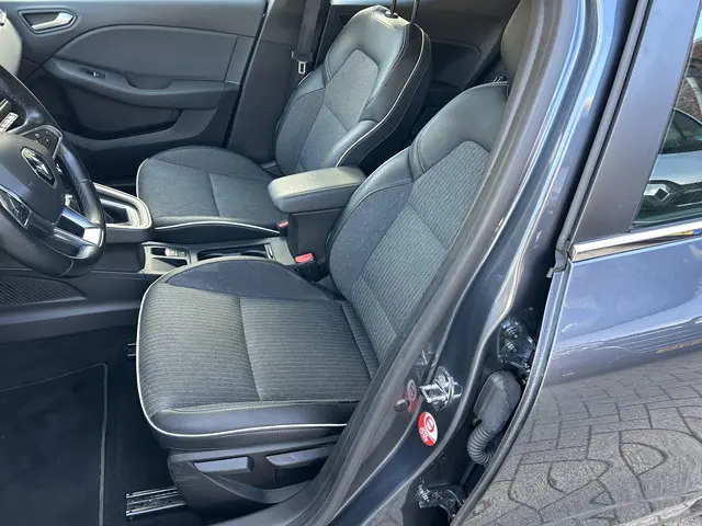 Renault Clio 1.0 TCe Intens 2021 Benzine 11