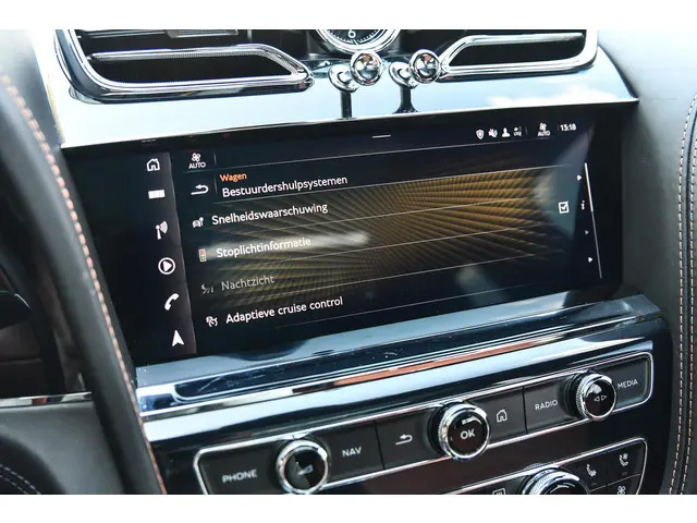 Bentley Bentayga 4.0 V8 First Edition 2021 Benzine 39