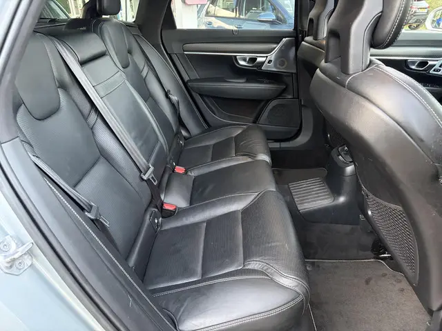 Volvo V90 2.0 T8 AWD R-Design 2018 Hybride Benzine 23