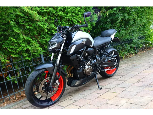Yamaha MT 07 2