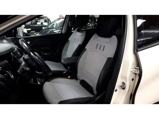 Renault Captur 0.9 TCe Dynamique 2015 Benzine 15