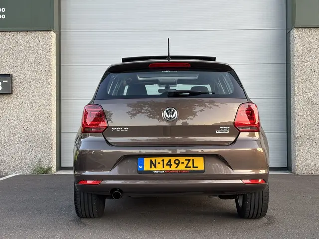 Volkswagen Polo 1.2 TSI Highline 2015 Benzine 10