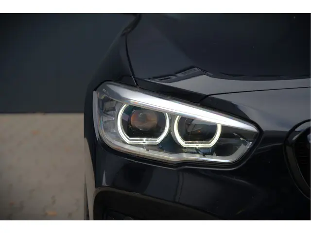 BMW 1 Serie 118i High Executive M Sport 2017 Benzine 12