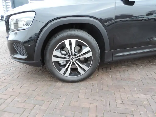 Mercedes-Benz GLB 200 Premium 7p. vol vol 2020 Benzine 16