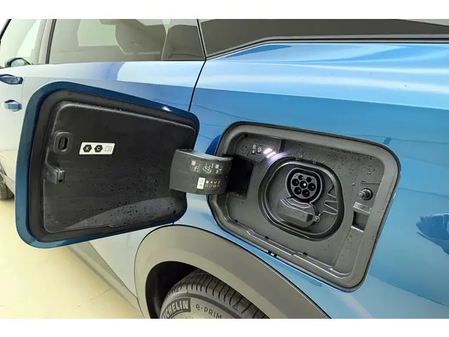 Peugeot e-5008 Allure Avantage 73 kWh 2025 Elektrisch 16