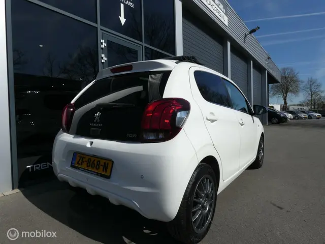 Peugeot 108 1.0 e-VTi Allure TOP! / Cabrio 2019 Benzine 16