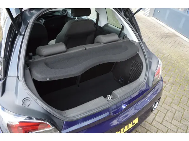 Opel ADAM 1.2 airco , cruise control 2016 Benzine 14