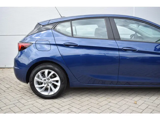 Opel Astra 1.2 Edition 2021 Benzine 14