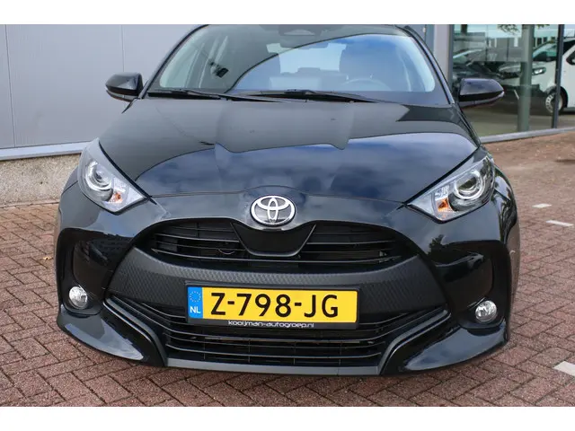 Toyota Yaris 1.5 Hybrid 115 Active 2024 Hybride Benzine 25