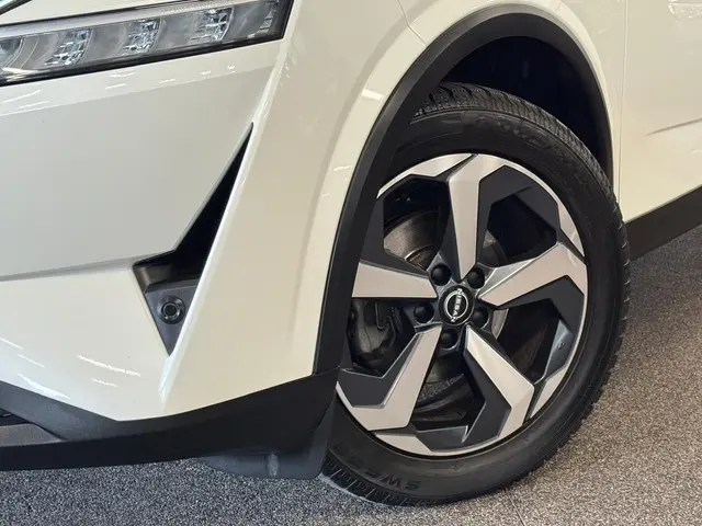 Nissan QASHQAI 1.3 MHEV Xtronic TEKNA 2023 Benzine 10