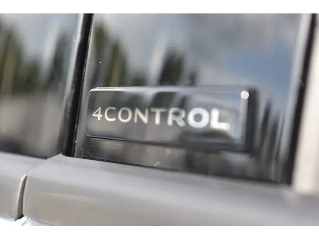 Renault Espace Iconic 2025 Hybride Benzine 8