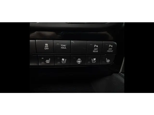 Dodge Ram 1500 5.7 V8 Quad Cab 6'4 2016 Benzine 24