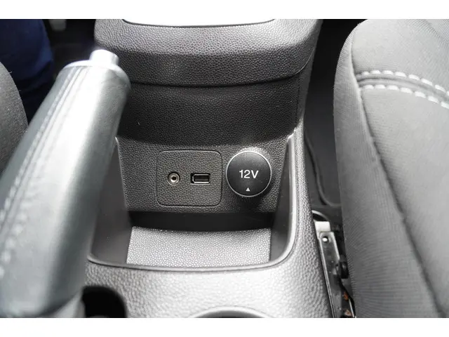 Ford Fiesta 1.0 Style 2016 Benzine 24