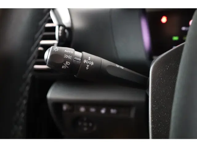 Citroën ë-C4 Shine 50 kw/h 2022 Elektrisch 27