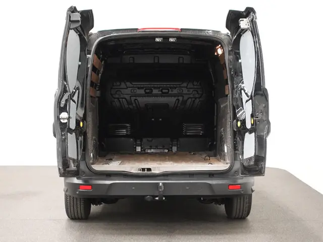Ford Transit Connect 3
