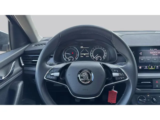 Škoda Kamiq 1.0 TSI Ambition 2022 Benzine 19
