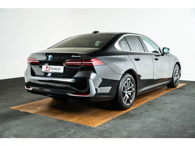 BMW 5 Serie 530e 2025 Hybride Benzine 8
