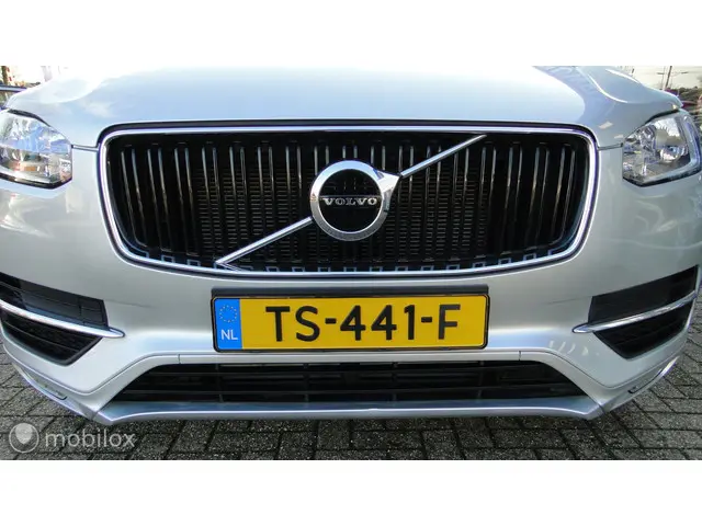 Volvo XC90 2.0 T6 AWD Momentum, 2016 2016 Benzine 40