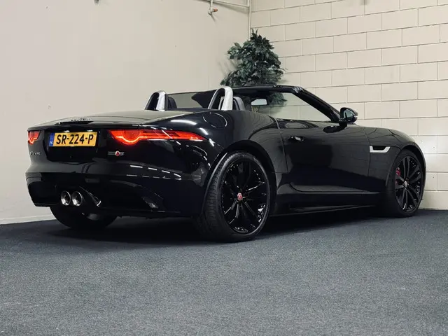 Jaguar F-Type Convertible 3.0 V6 S 380PK AWD 2016 Benzine 2