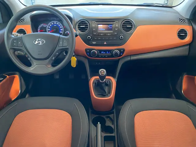 Hyundai i10 1.0i i-Motion Comfort Plus 2014 Benzine 12