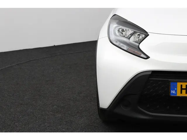 Toyota Aygo X 1.0 VVT-i MT Play 2025 Benzine 33